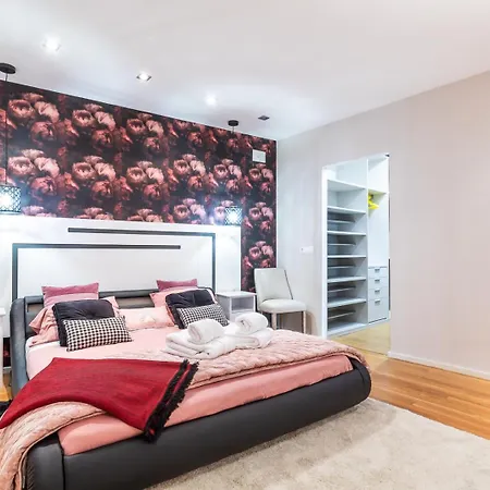 Central Market Lux *